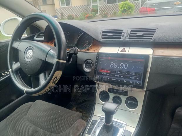 Volkswagen Passat 2008 White