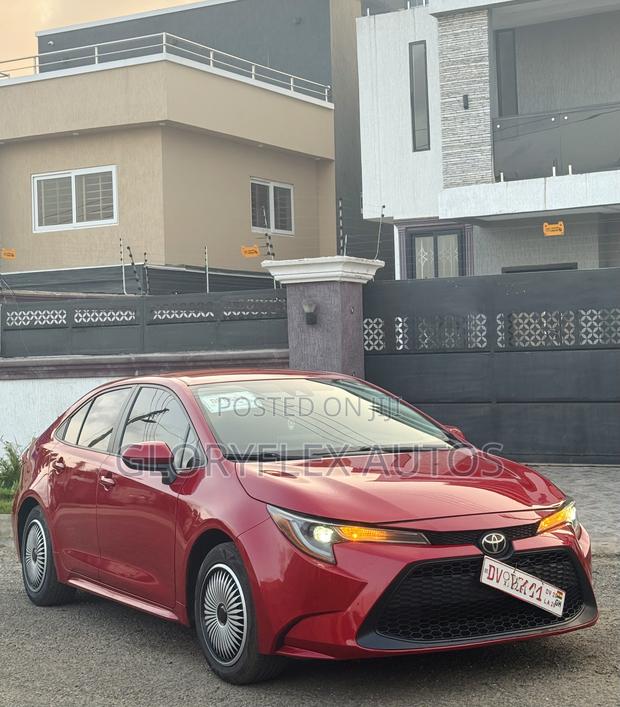 Toyota Corolla LE 2020 Red