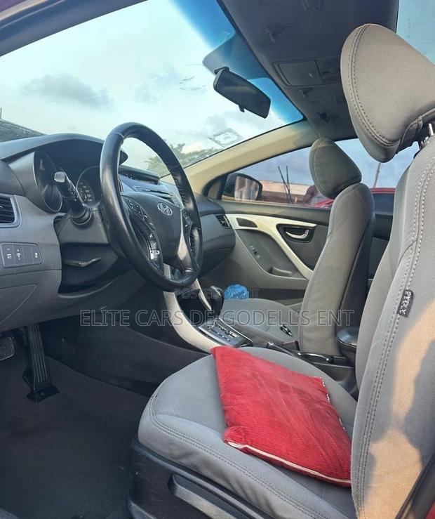 Hyundai Elantra GLS Sedan FWD (1.8L 4cyl 6A) 2013 Red
