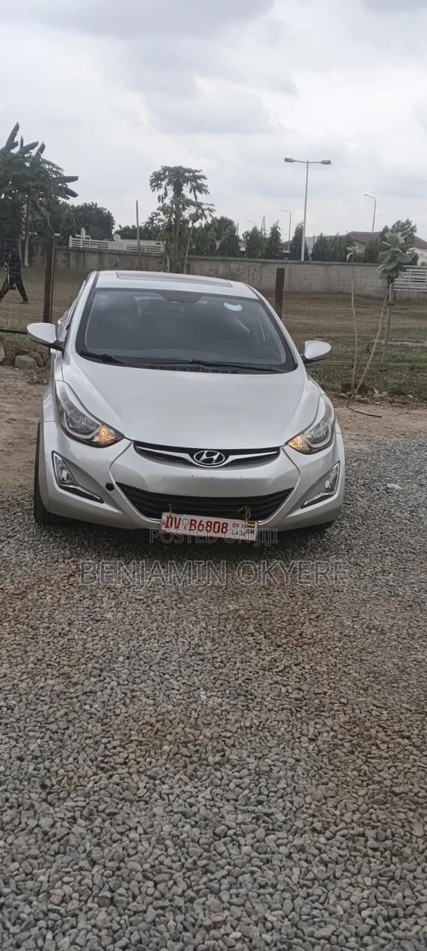 Hyundai Elantra 2015 Silver