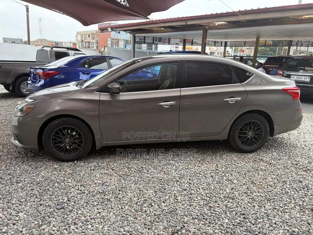 Nissan Sentra SV 2016 Brown