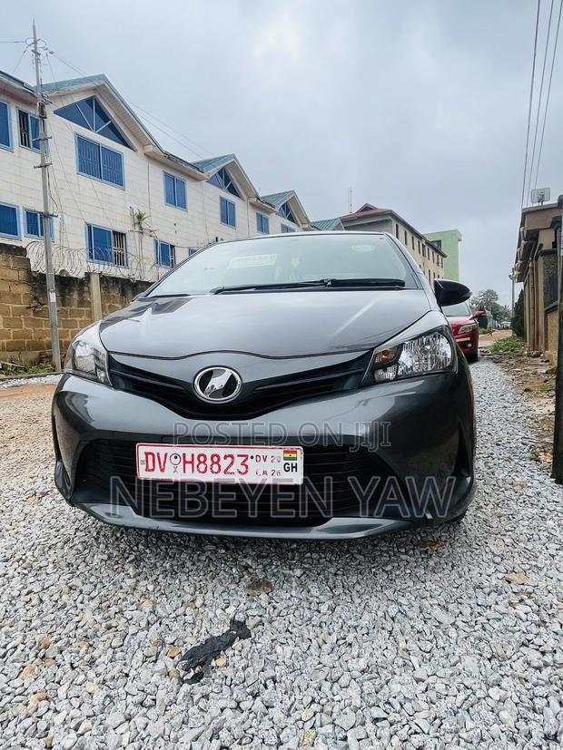 Toyota Vitz 1.3 FWD 3dr 2015 Black