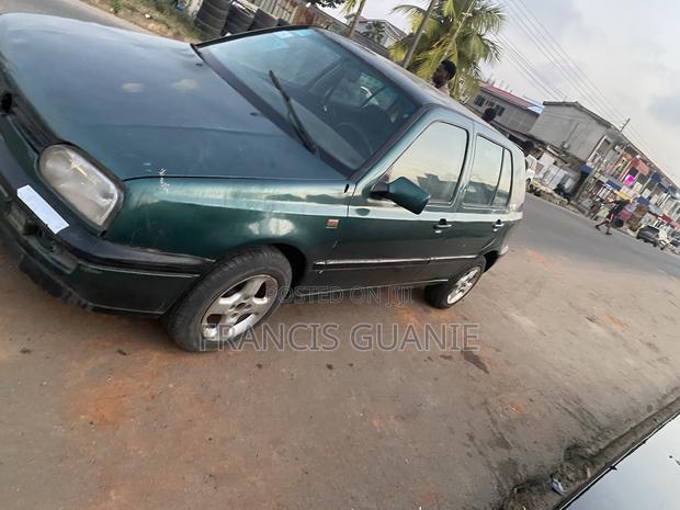 Volkswagen Golf 2000 Green