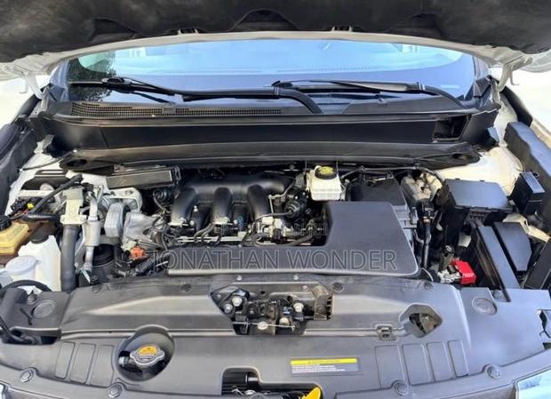 Nissan Pathfinder SL 4dr 4x4 (3.5L 6cyl) 2017 Silver