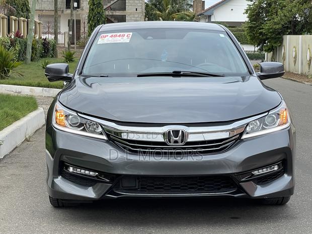 Honda Accord Sport 4dr Sedan FWD (2.4L 4cyl 2A) 2017 Gray