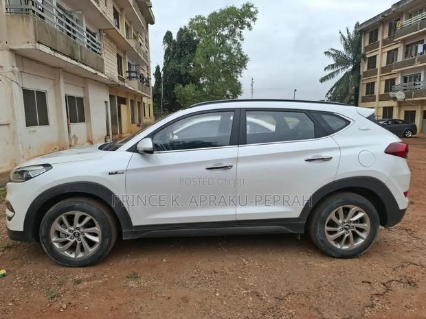 Hyundai Tucson 2018 White