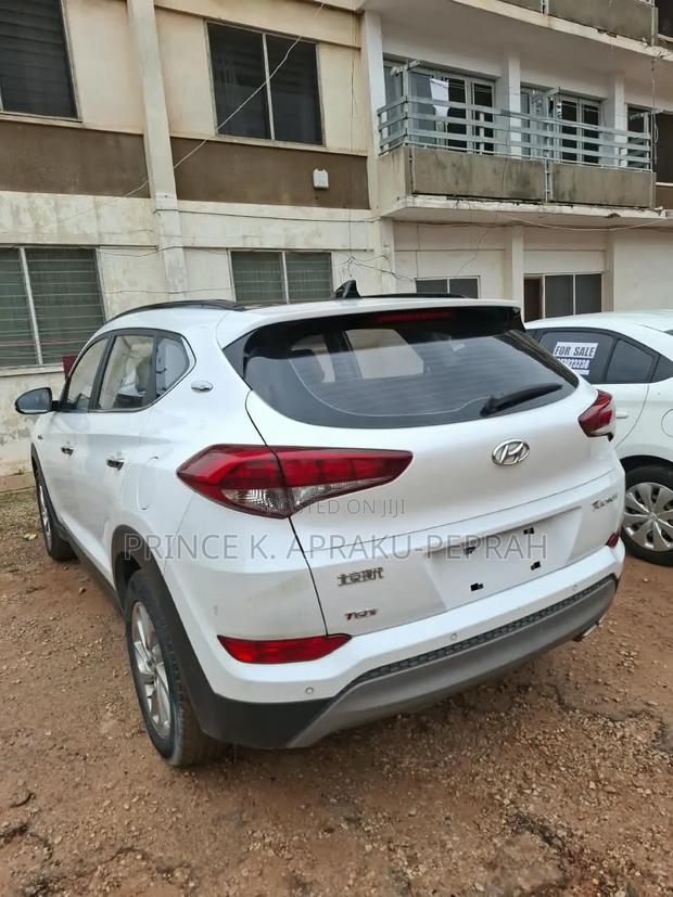 Hyundai Tucson 2018 White