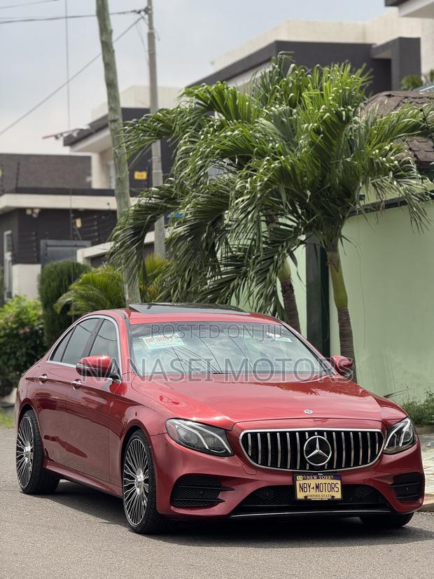 Mercedes-Benz E350 2020 Red