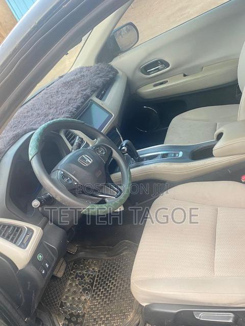 Honda HR-V 4dr SUV (1.5L 4cyl CVT) 2016 Green
