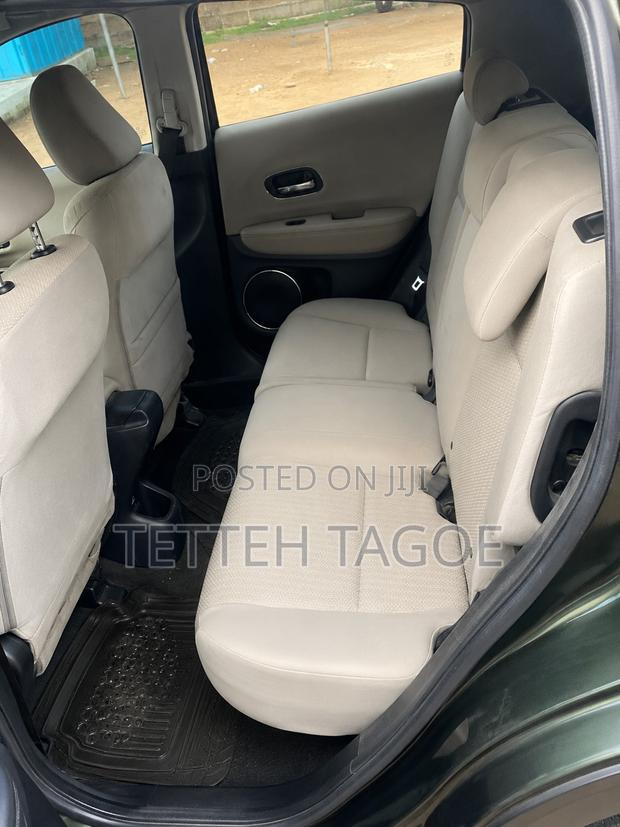 Honda HR-V 4dr SUV (1.5L 4cyl CVT) 2016 Green