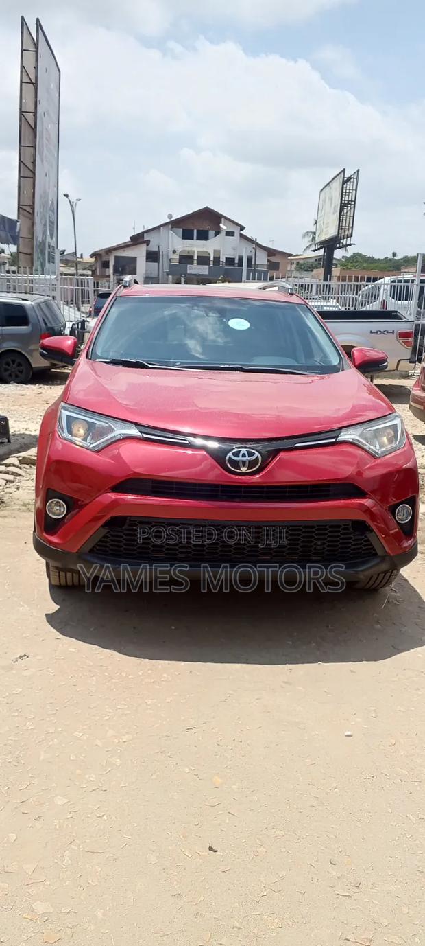Toyota RAV4 2017 Red