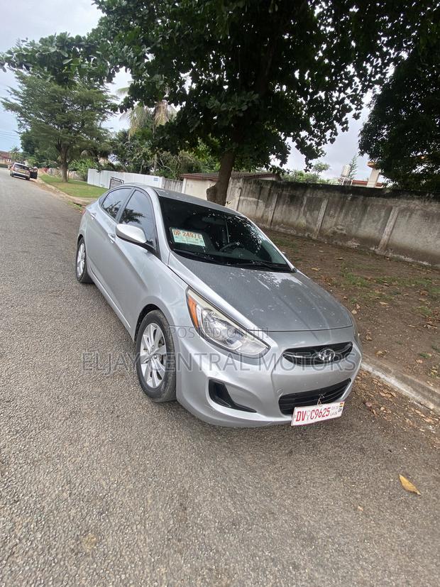 Hyundai Accent SE Sedan 2016 Silver
