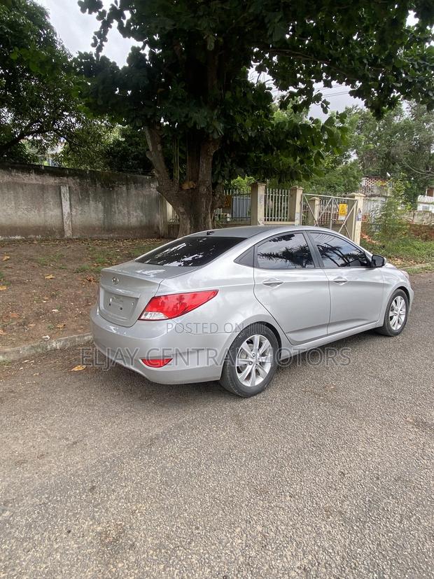 Hyundai Accent SE Sedan 2016 Silver