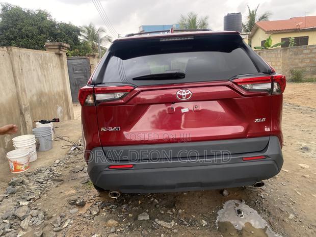 New Toyota RAV4 XLE AWD 2023 Red