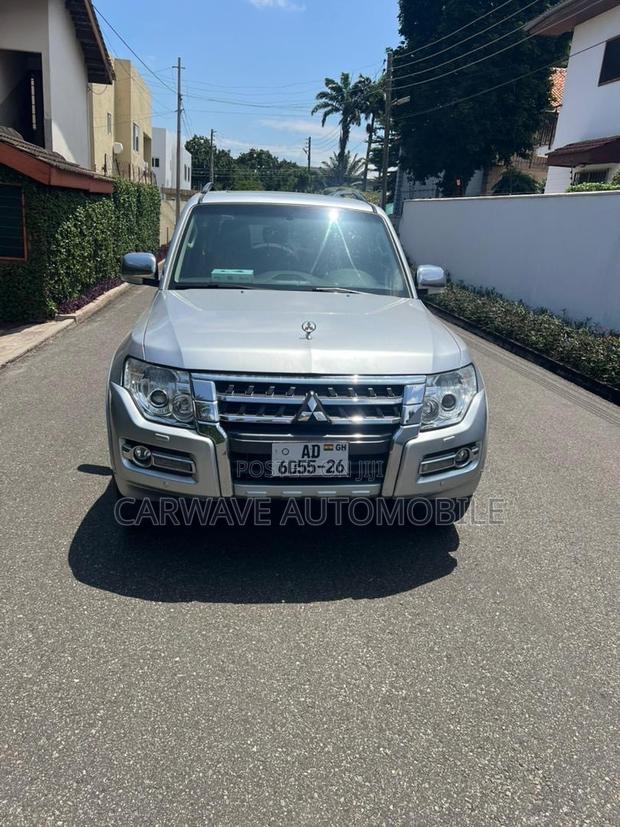 Mitsubishi Pajero V80 3.8 V6 GLS 2016 Silver