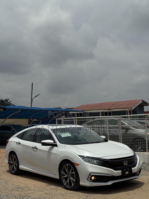 Honda Civic Touring Sedan 2019 White