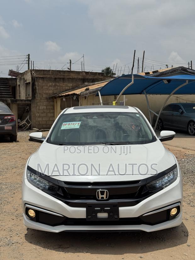 Honda Civic Touring Sedan 2019 White