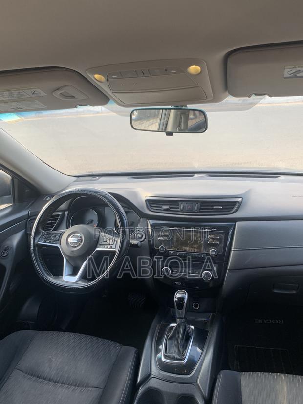 Nissan Rogue SV AWD 2018 Gray