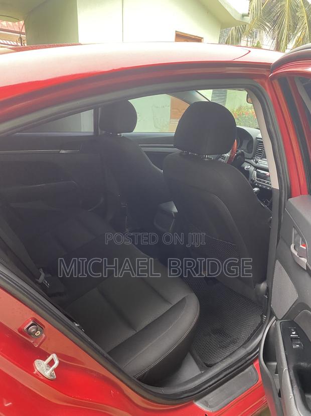 Hyundai Elantra 2017 Red