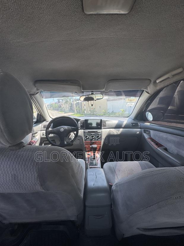 Toyota Corolla CE 2005 Silver
