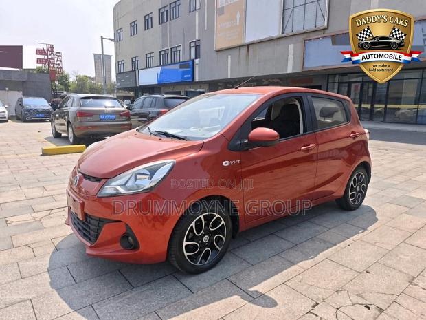Changan BenBen 2017 Orange