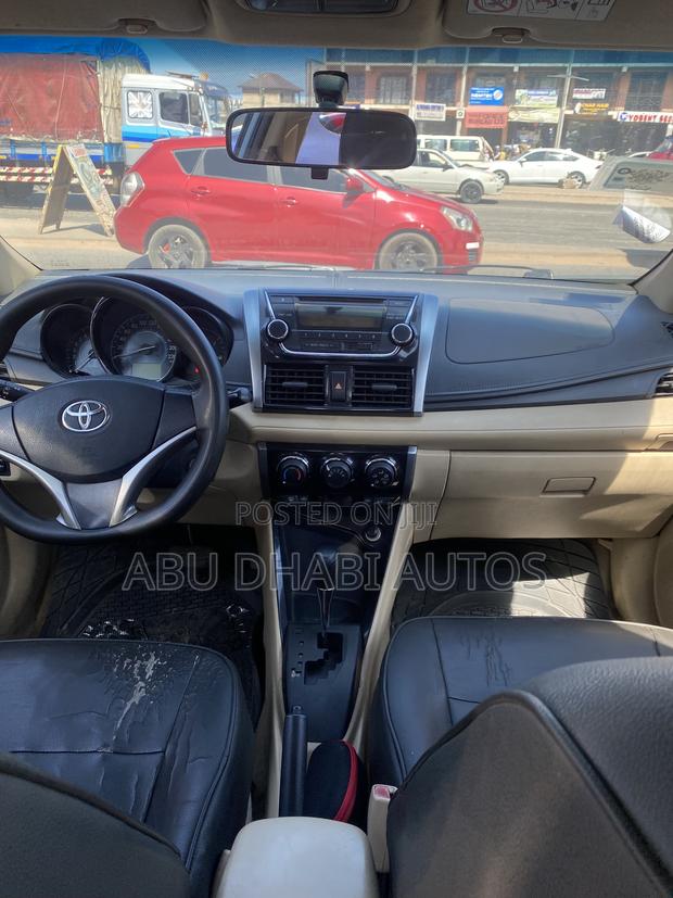 Toyota Yaris 2018 Blue