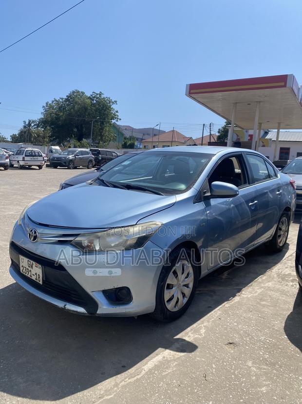 Toyota Yaris 2018 Blue