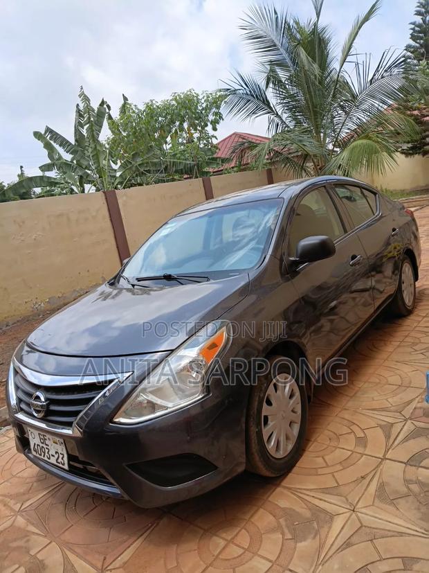 Nissan Versa 1.6 S 4dr Sedan (1.6L 4cyl 4A) 2015 Gray