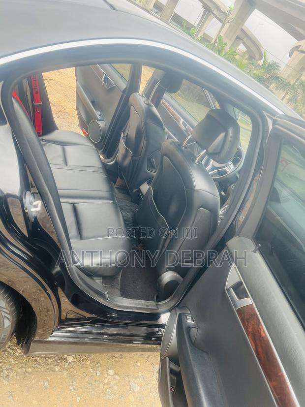 Mercedes-Benz C250 2014 Black