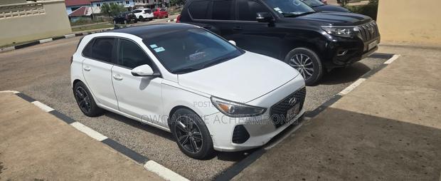 Hyundai Elantra 2018 White