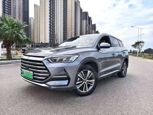 BYD Song Plus 2022 Gray