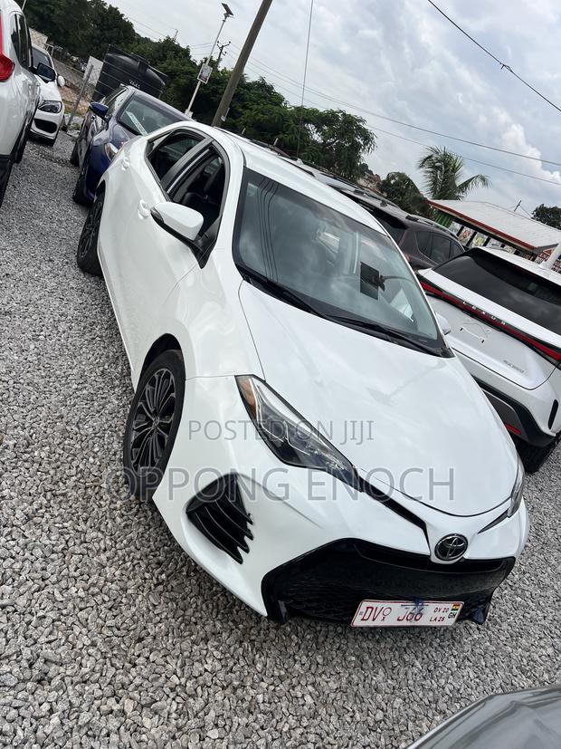 Toyota Corolla S Plus 4dr Sedan (1.8L 4cyl CVT) 2016 White