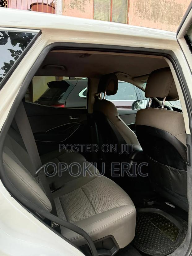 Hyundai Santa Fe 2017 White