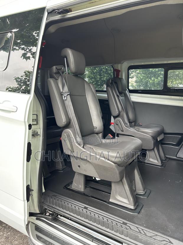 Ford Tourneo Custom 2020 White