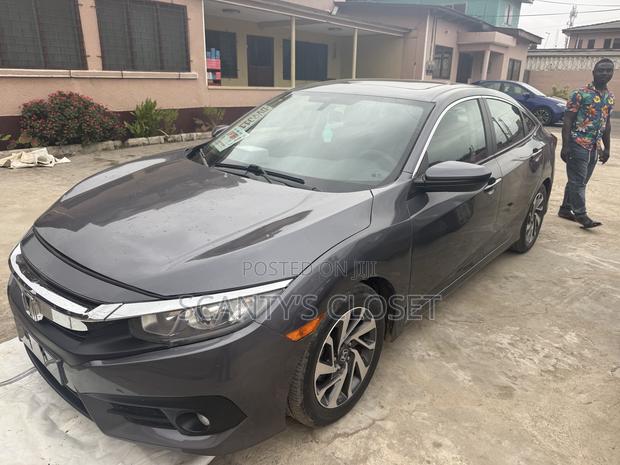 Honda Civic EX Sedan 2018 Gray
