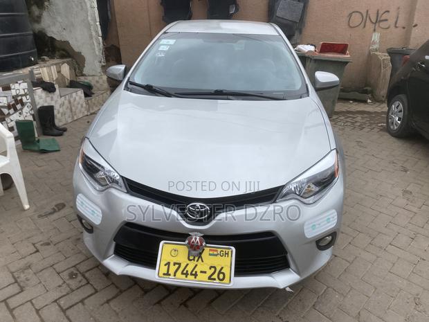 Toyota Corolla 2017 Silver