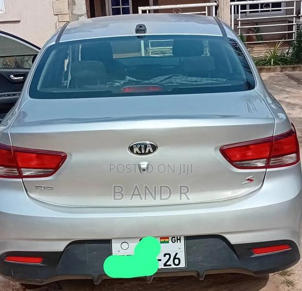 Kia Rio S Sedan 2019 Silver