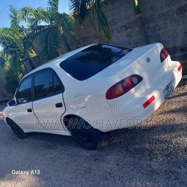 Toyota Corolla 2003 White
