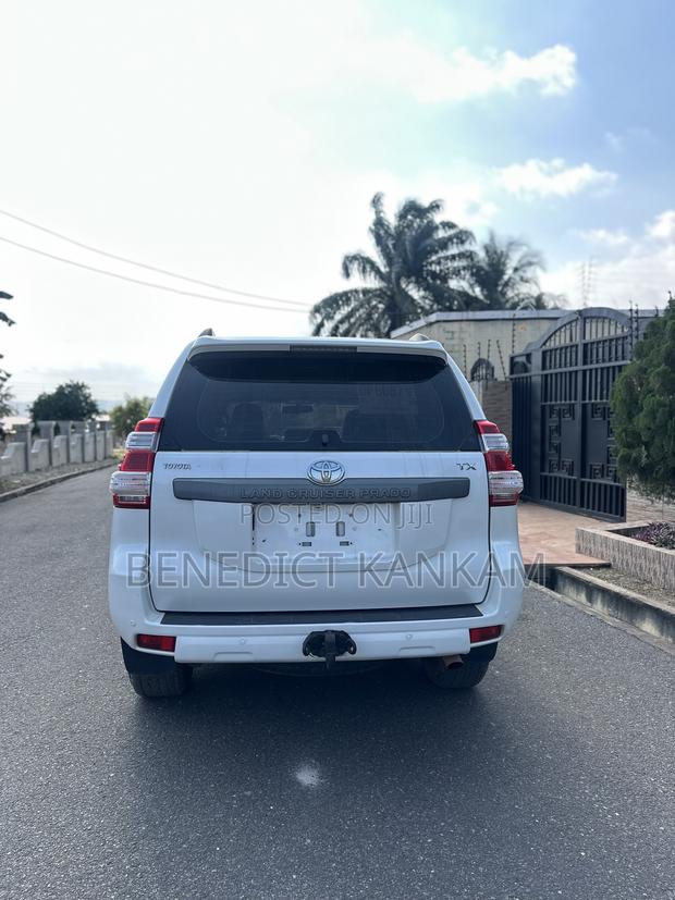 Toyota Land Cruiser Prado 2.7 2017 White