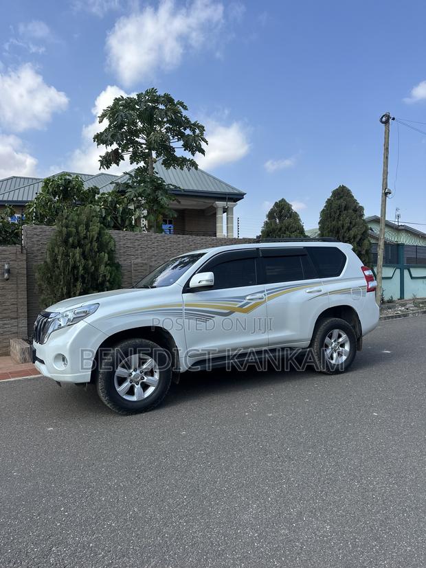 Toyota Land Cruiser Prado 2.7 2017 White