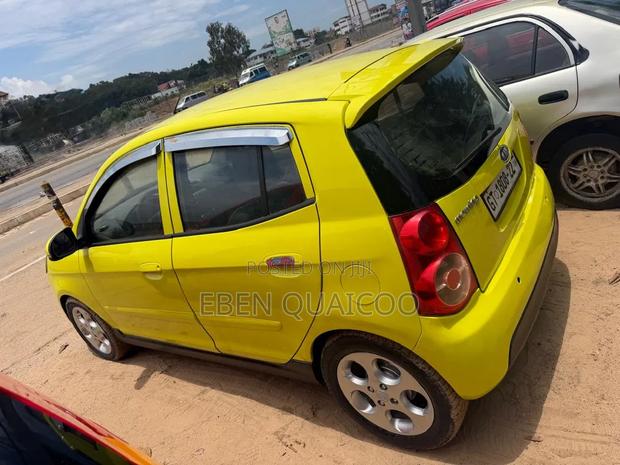 Kia Morning 2010 Yellow