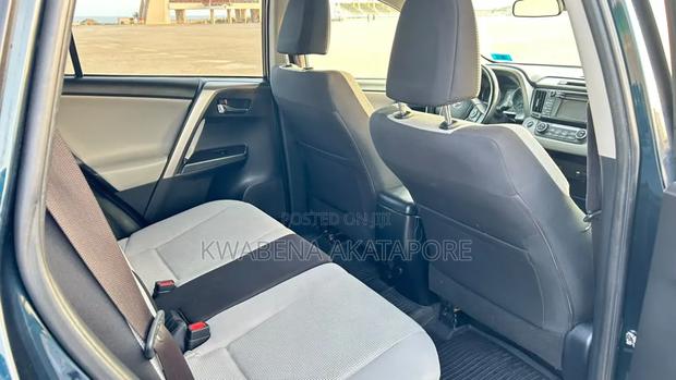 Toyota RAV4 2018 Black
