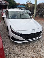 Hyundai Elantra SE 2021 White for sale