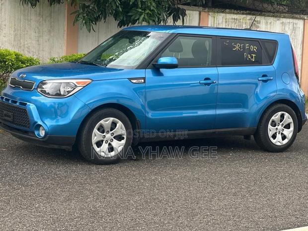 Kia Soul Base Hatchback 2016 Blue