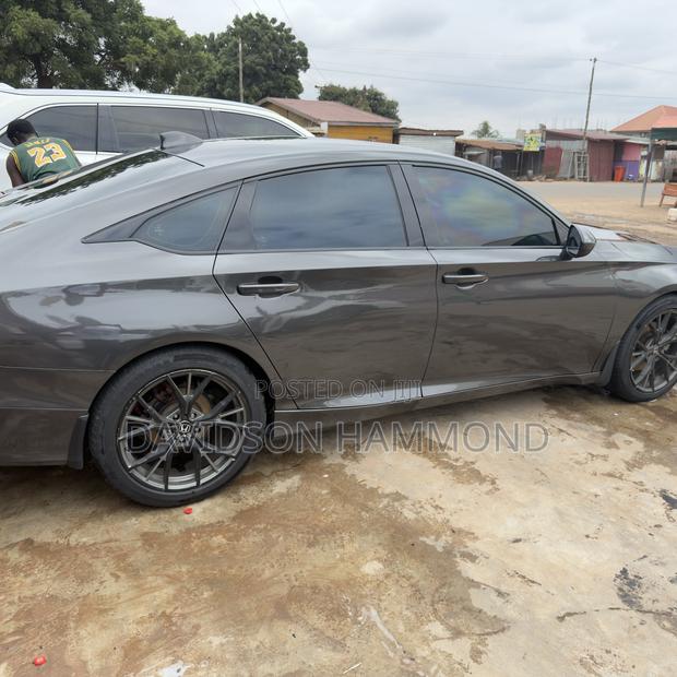 Honda Accord 2019 Gray