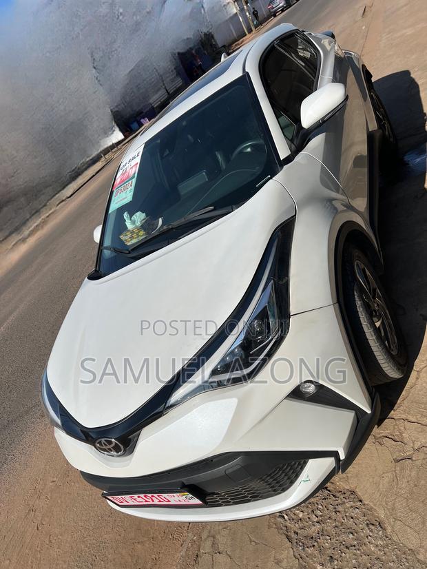 Toyota C-HR Limited 2022 White