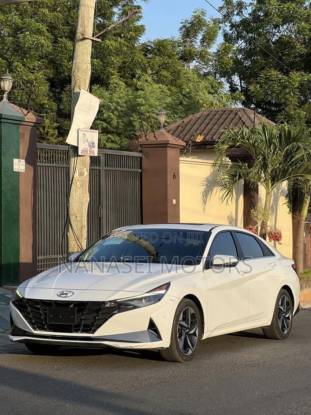 Hyundai Elantra Limited 2023 White