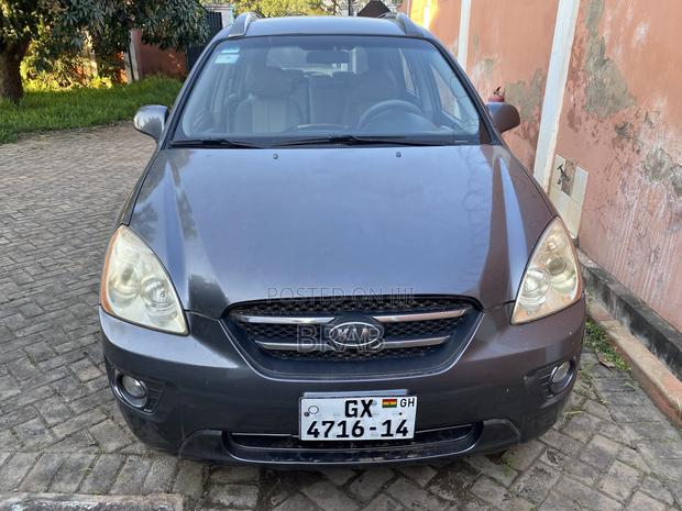 Kia Rondo EX V6 2010 Gray
