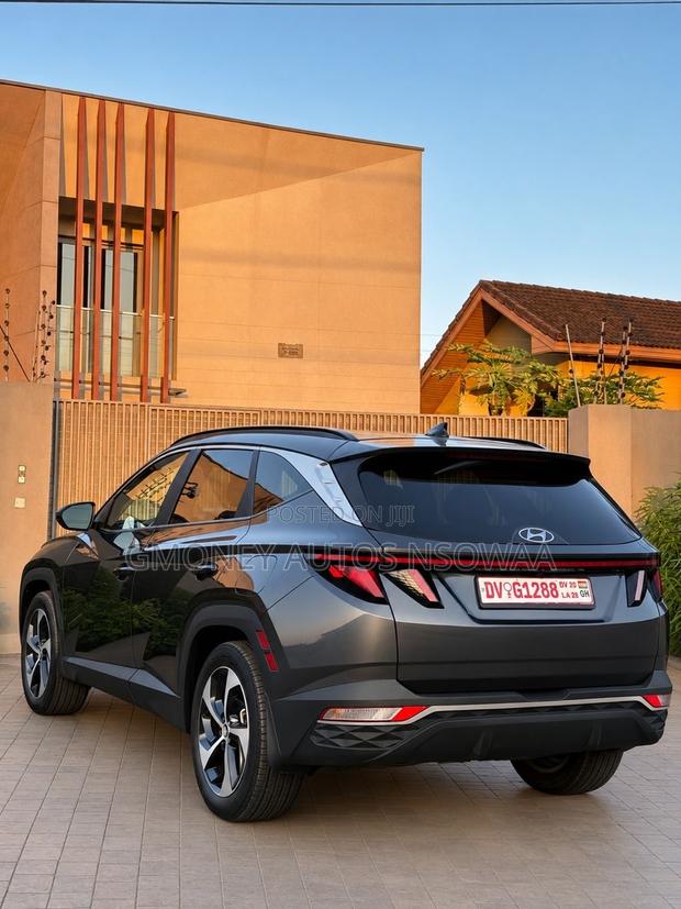 Hyundai Tucson SE 2024 Black