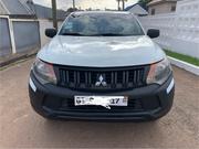 Mitsubishi L200 Double Cab 2.4 181hp 4WD 2017 White for sale